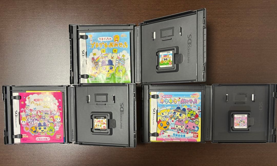 たまごっちのプチプチおみせっち・ごひーきに・キラキラ カセット・攻略本一部