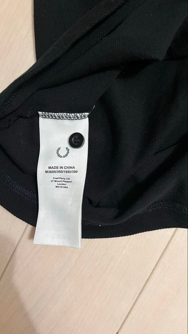 Fred perry ブラックポロシャツ Sサイズ ストライプ襟
