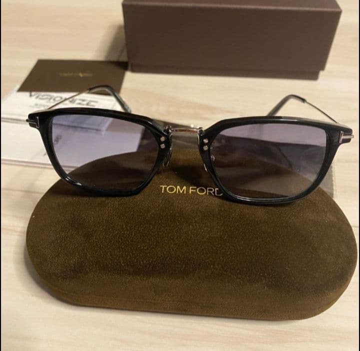 マサ様、専用！«新品» トムフォード TOM FORD TF1042