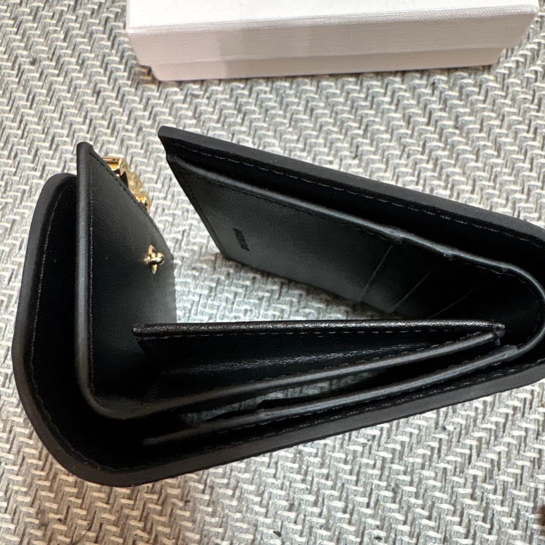 CELINE トリオンフブラック レザー三つ折り財布