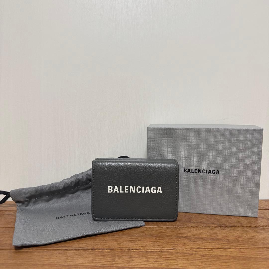 BALENCIAGA 三つ折り財布 グレー