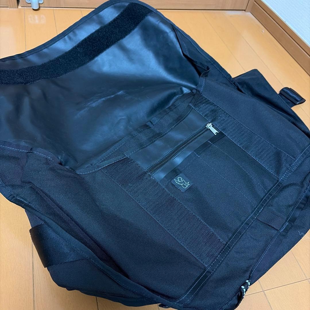 K　CHROME メッセンジャーバッグ ブラック