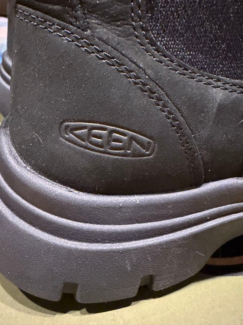 試足のみ　KEEN キーン サイドゴアブーツ ブラック 23cm