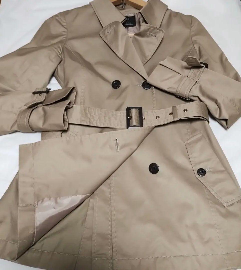 23区ベージュ ダブルブレスト トレンチコート　オンワード樫山
