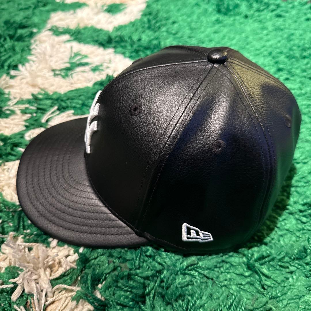 Newera 59FIFTY ニューヨークヤンキース レザー調100周年パッチ