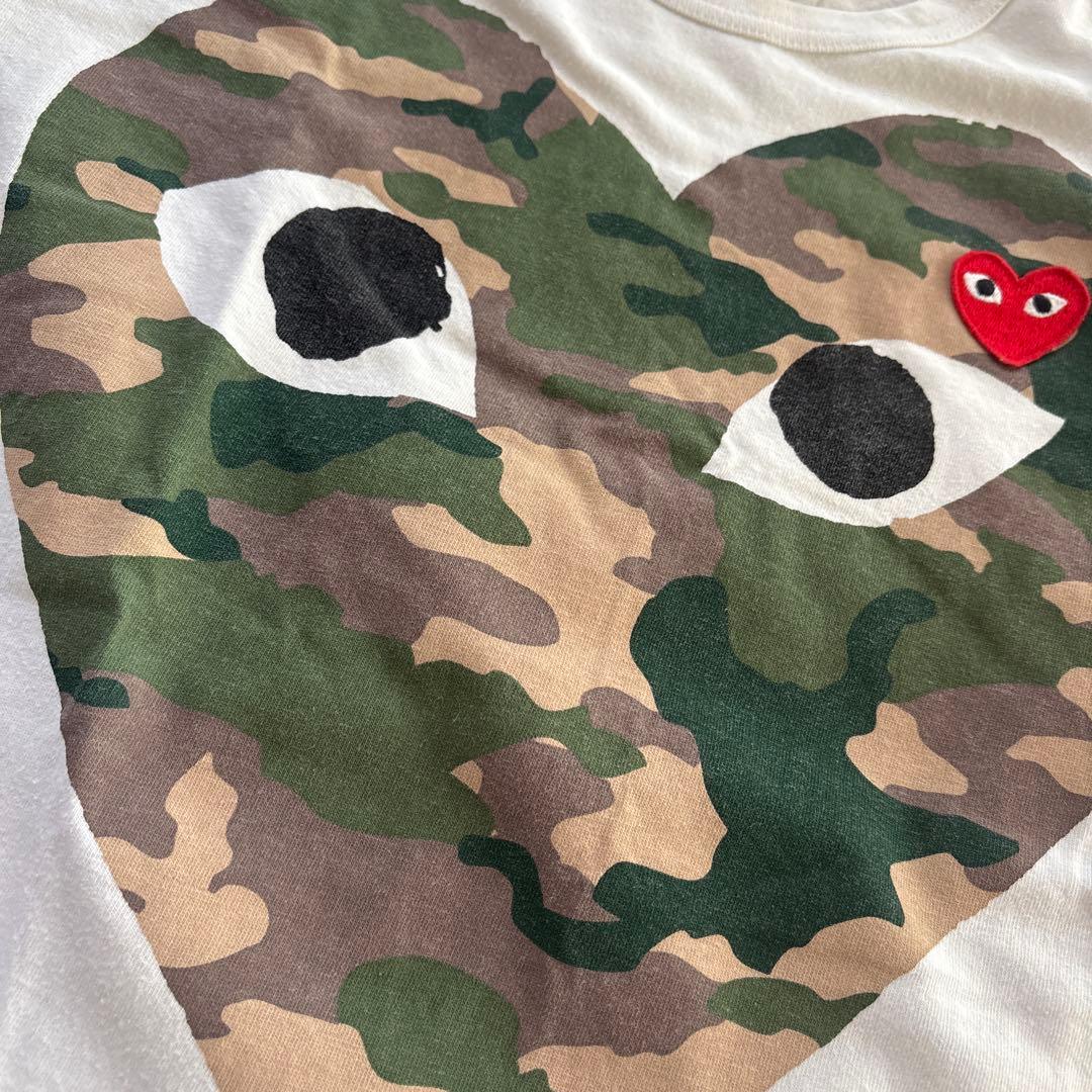 COMME des GARCONS PLAY 迷彩柄ハート Tシャツ M