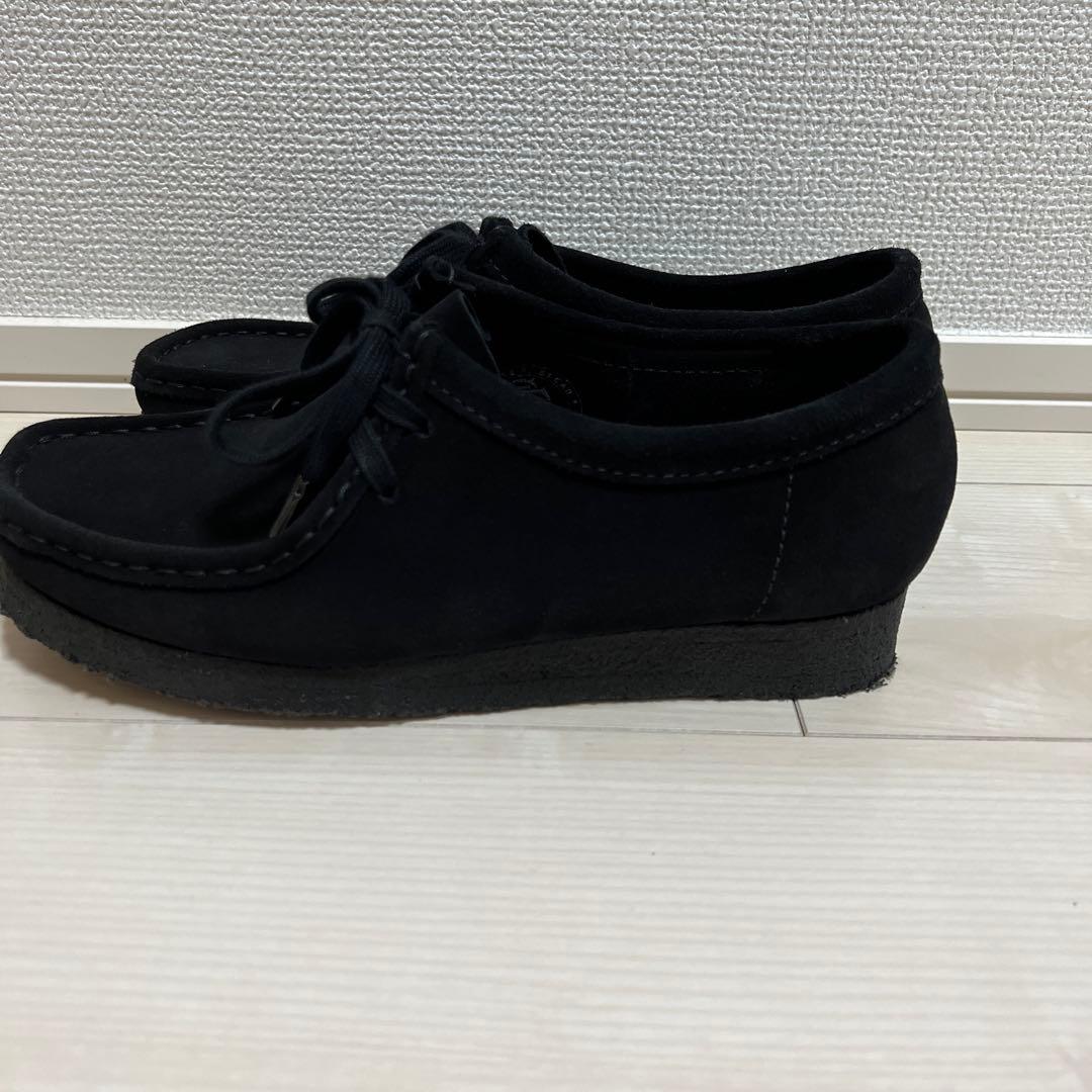 【着用2回のみ】クラークス　ワラビー　黒　25cm