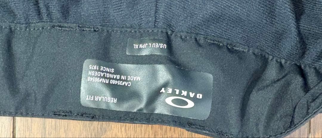 OAKLEY ブラック スノーボードパンツ
