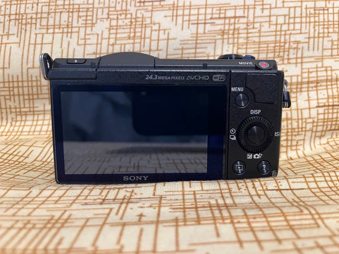 【美品】SONY α5100 ミラーレスカメラ 本体 ショット数少ない2215枚