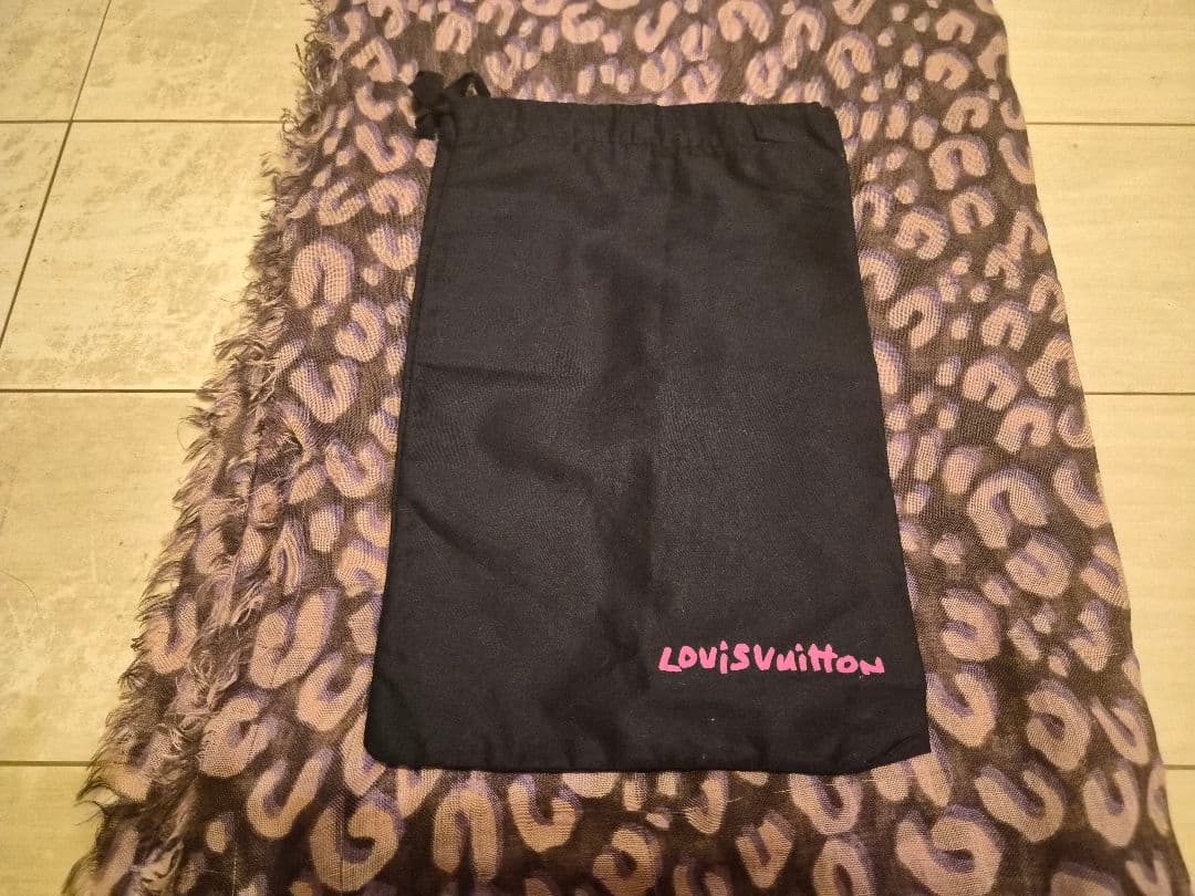 お値下げ！ルイヴィトン Louis Vuitton レオパード柄ストール