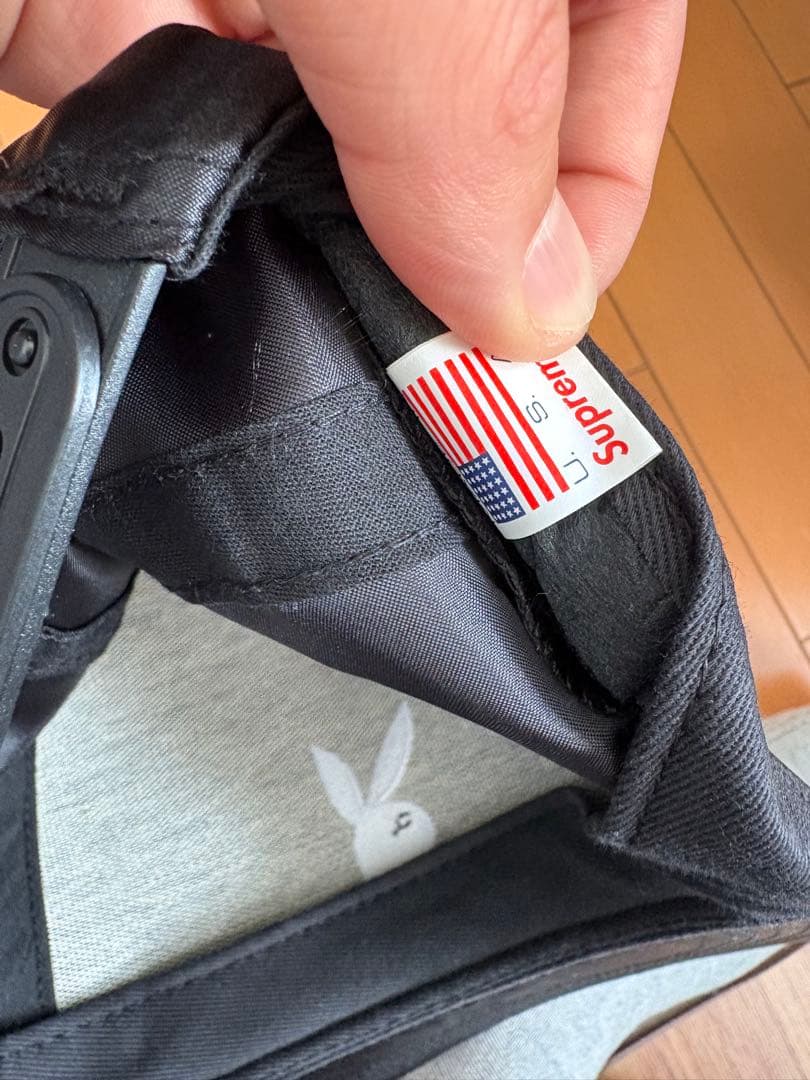 激レア supreme playboy スナップバック cap