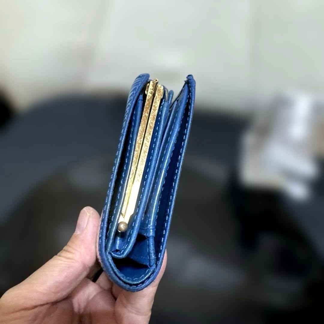 11☆美品♪エピ ♪ガマ口♦︎折り財布♪ ブルーカラー