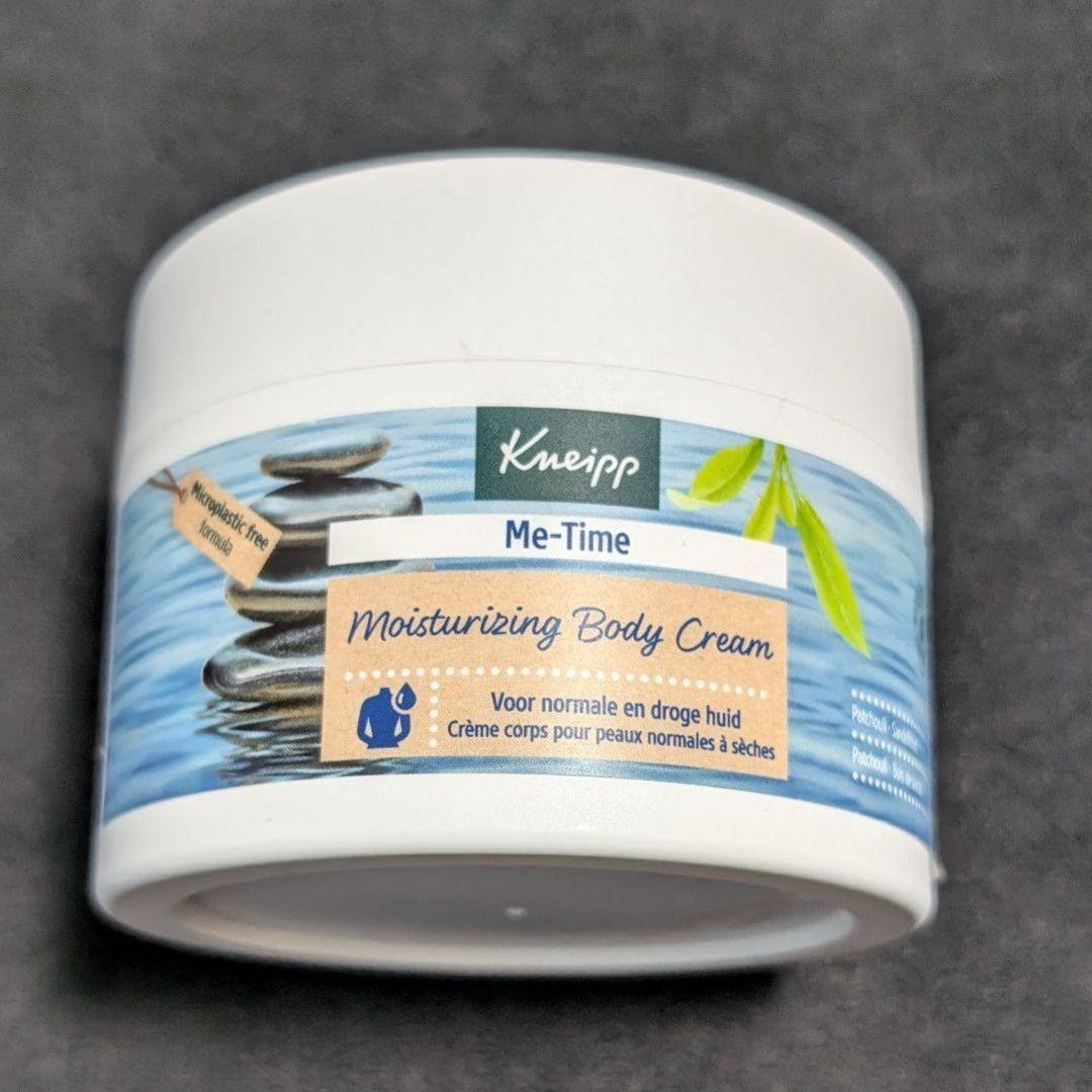 Kneipp クナイプ　ボディクリーム　サンダルウッド　　　スイートアーモンド