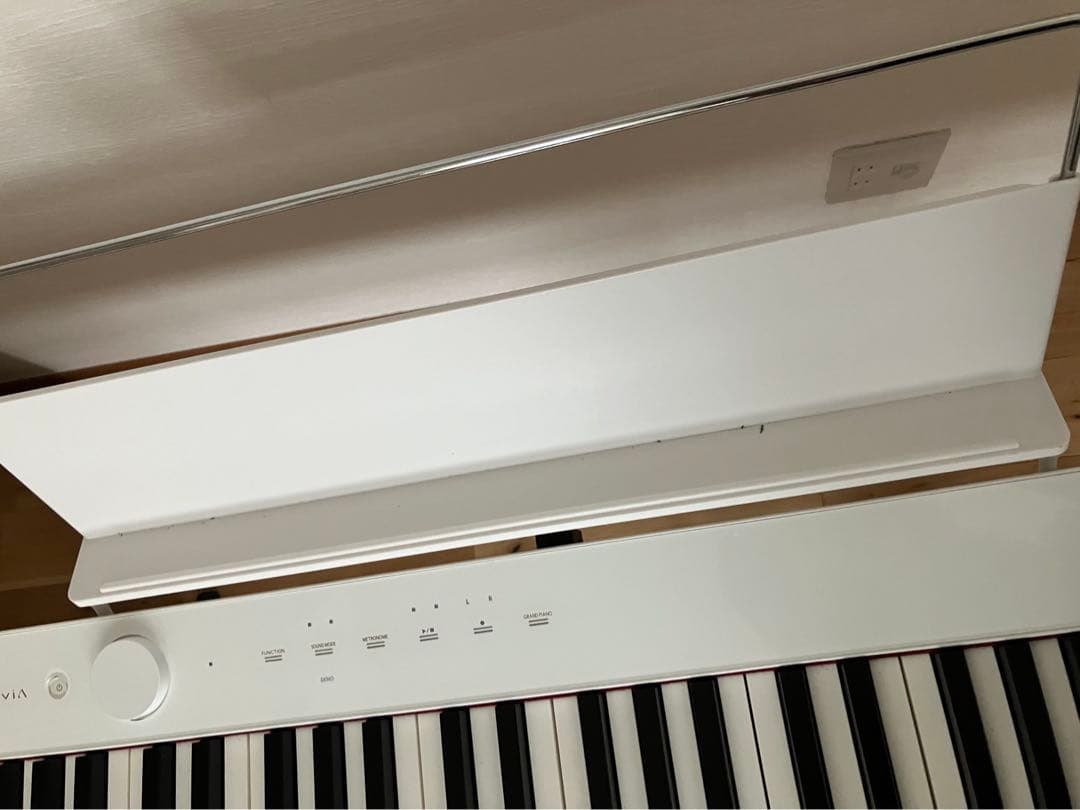 Casio PX-S1100 ホワイト　純正スタンド付き