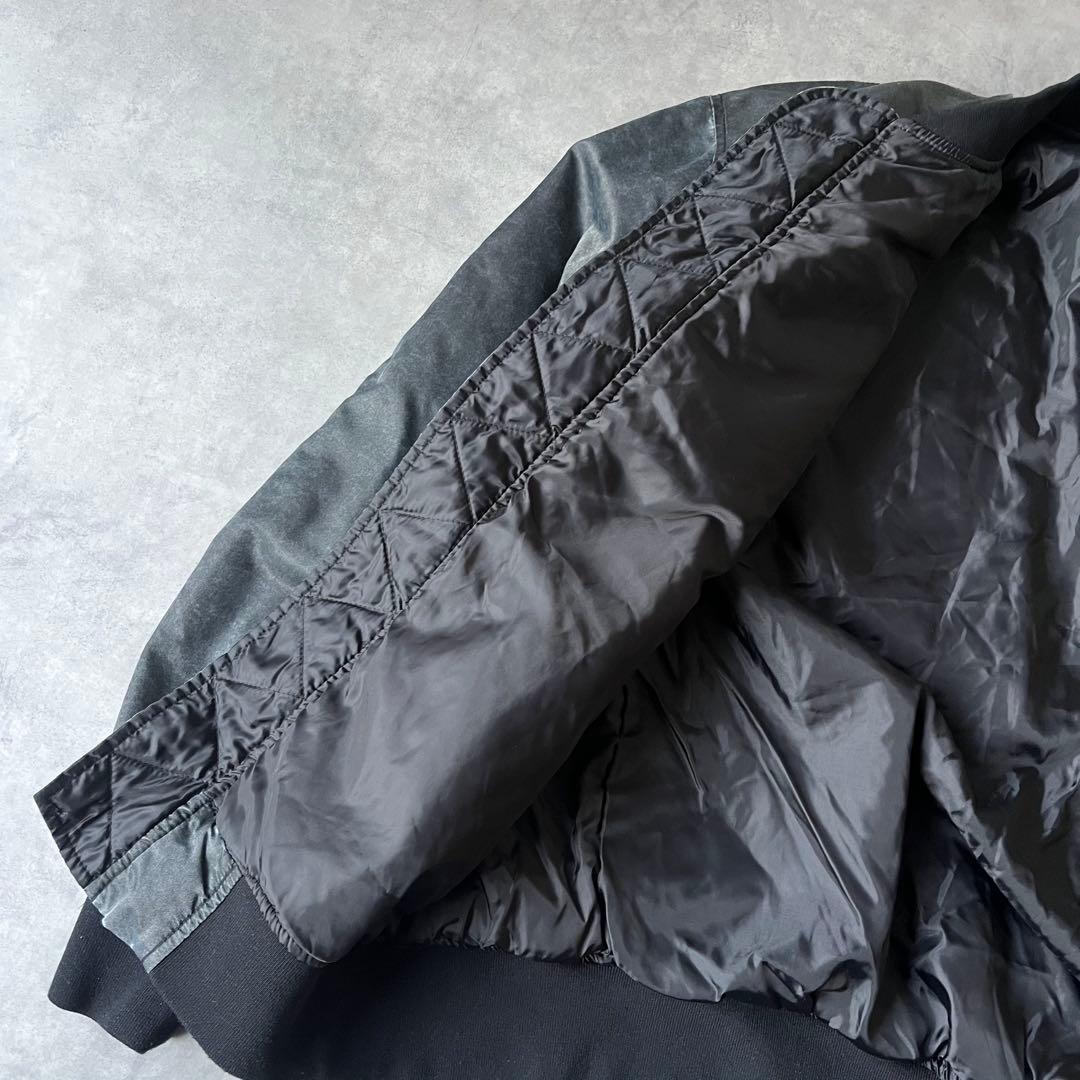 【極美品】MA-1フライトジャケット　刺繍ロゴ　中綿　ダークグレー　ブラック