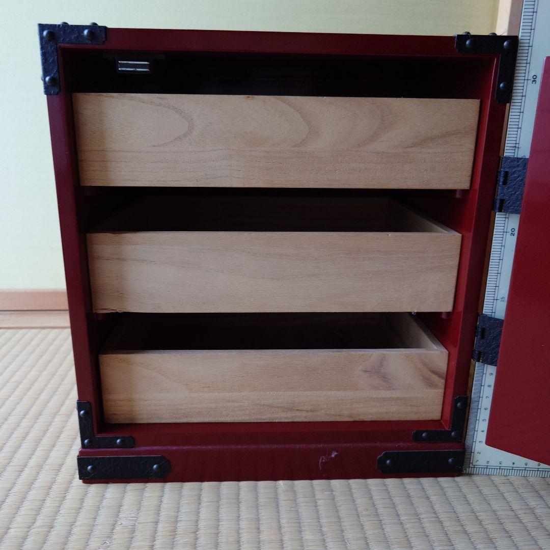 赤い木製収納箱 引き出し3つ