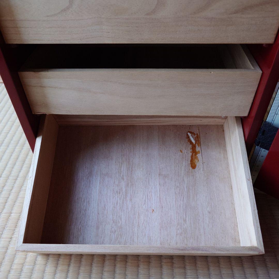 赤い木製収納箱 引き出し3つ