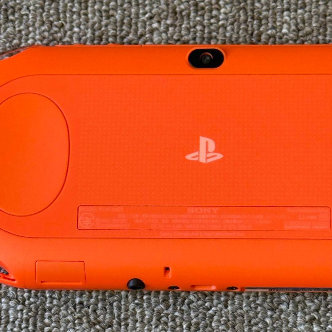 PSVITA PCH-2000 ネオンオレンジ
