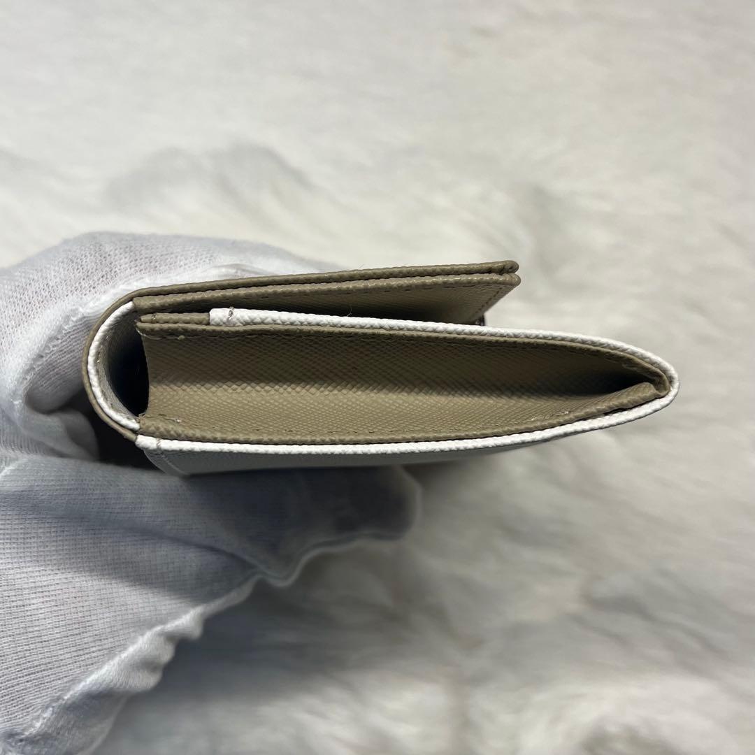 【極美品／未使用】Agnes b ベージュとホワイトの名刺入れ