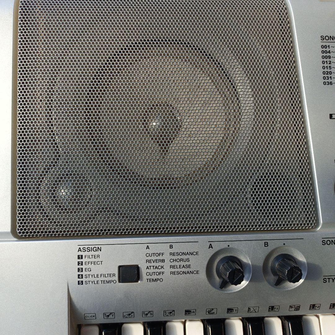Yamaha PSR-E403 内蔵スピーカー付き
