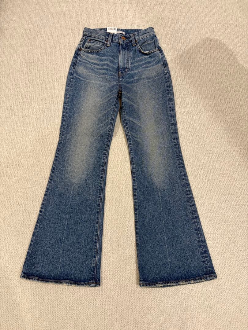 【新品・タグ付き】MOUSSY MVS BLU フレア　24 週末セール