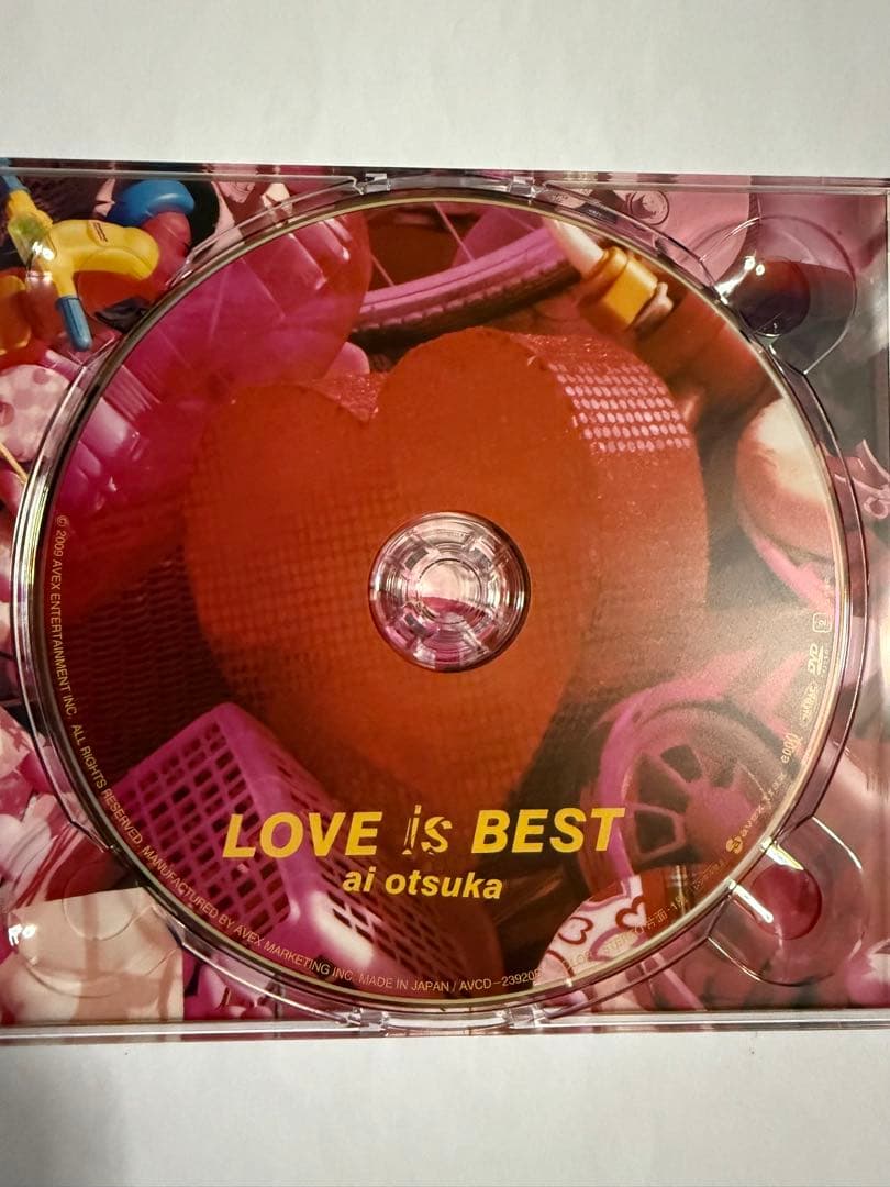 大塚愛アルバムLOVE is BEST【限定非売品特典メガネ付き】　【チラシ付】