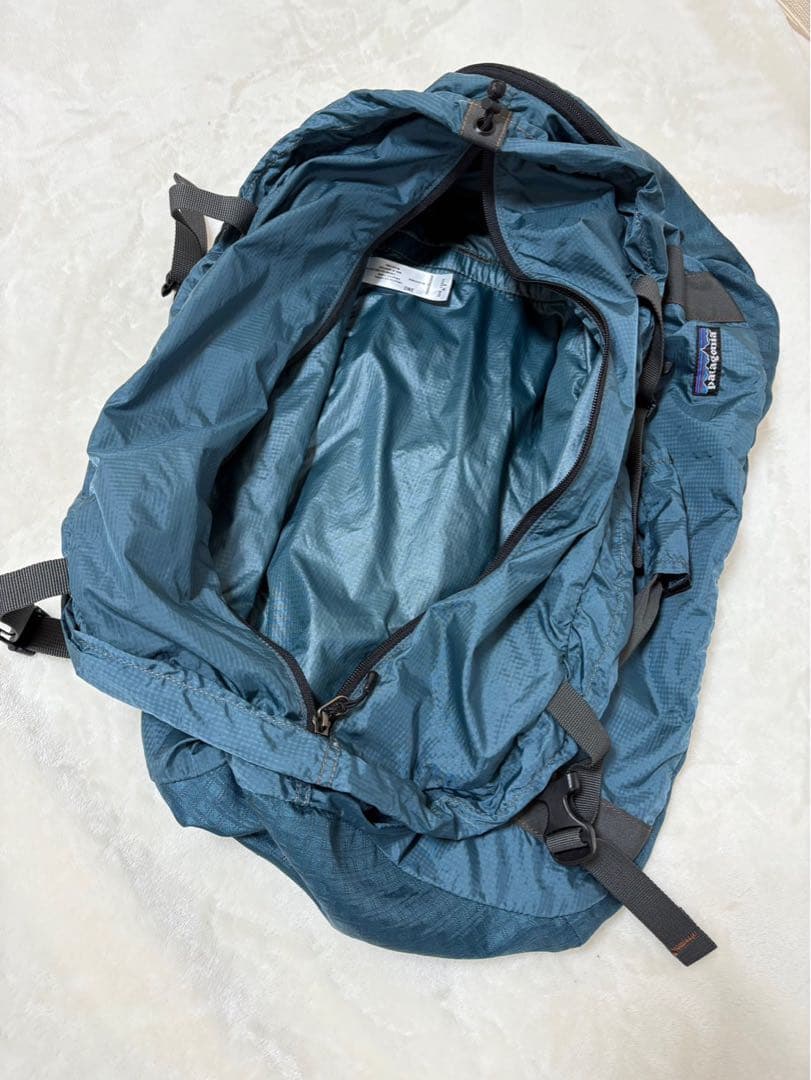 Patagonia パタゴニア　ライトウェイト トラベルダッフル 35L
