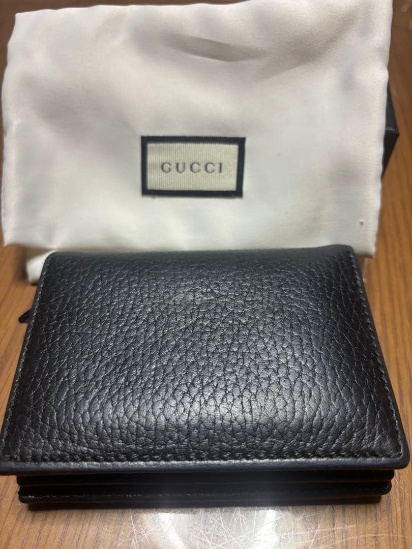 GUCCI 二つ折り財布 ブラック 保存袋付き