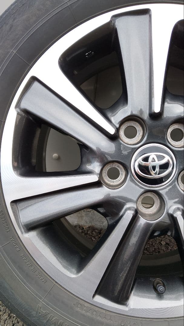 トヨタ純正 ノア ヴォクシー 205/60r16アルミホイール＆タイヤ ①