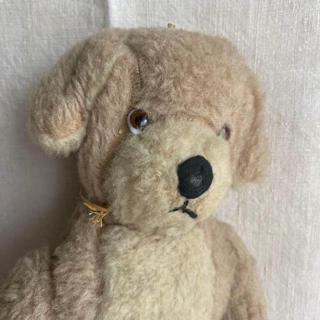 フランスのアンティークぬいぐるみ・グレイッシュピンクの犬　グラスアイ