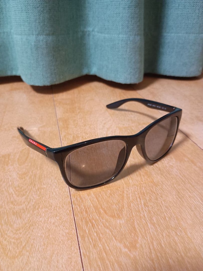 PRADA サングラス　SPS03O ウェリントン型　度入りカラーレンズ
