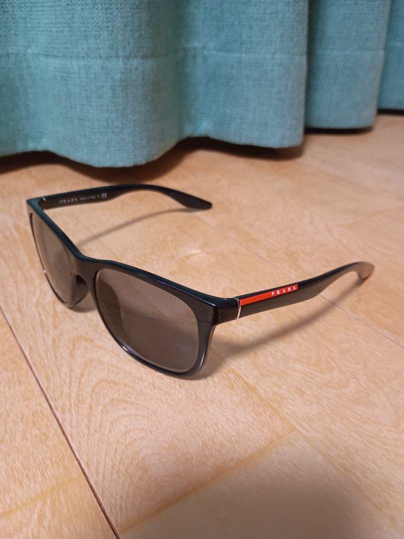 PRADA サングラス　SPS03O ウェリントン型　度入りカラーレンズ