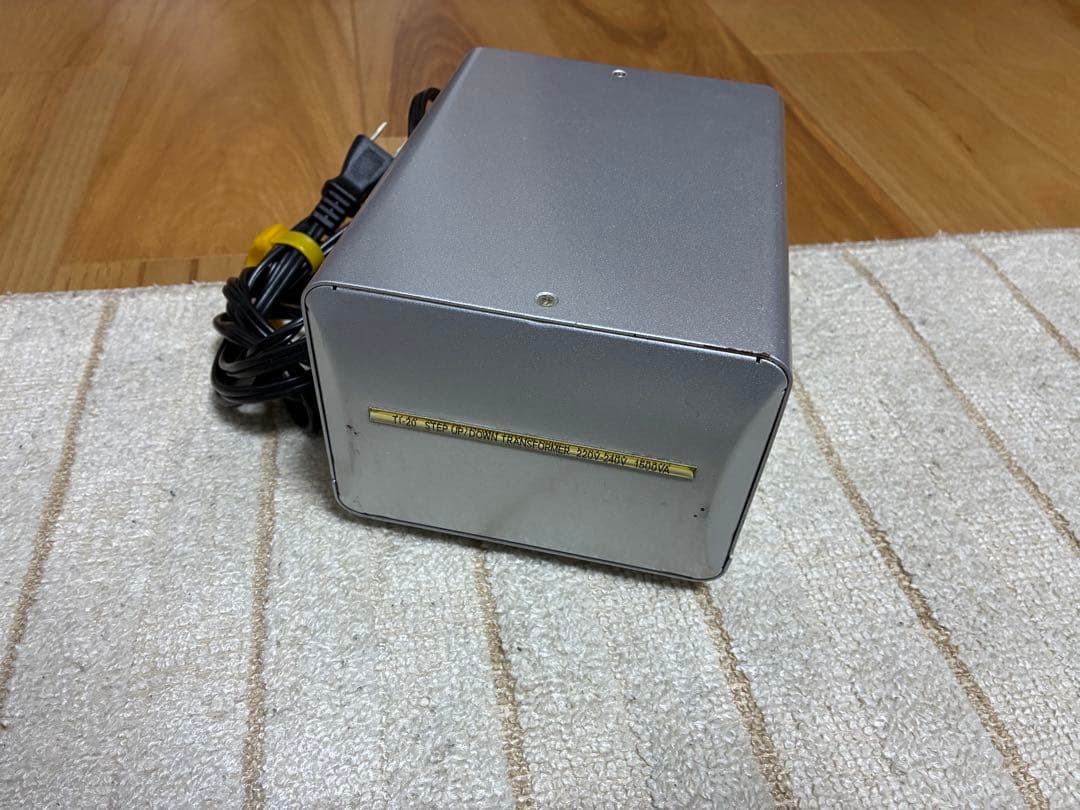 カシムラアップ/ダウントランスTI-20 変圧器 1500w Kashimura