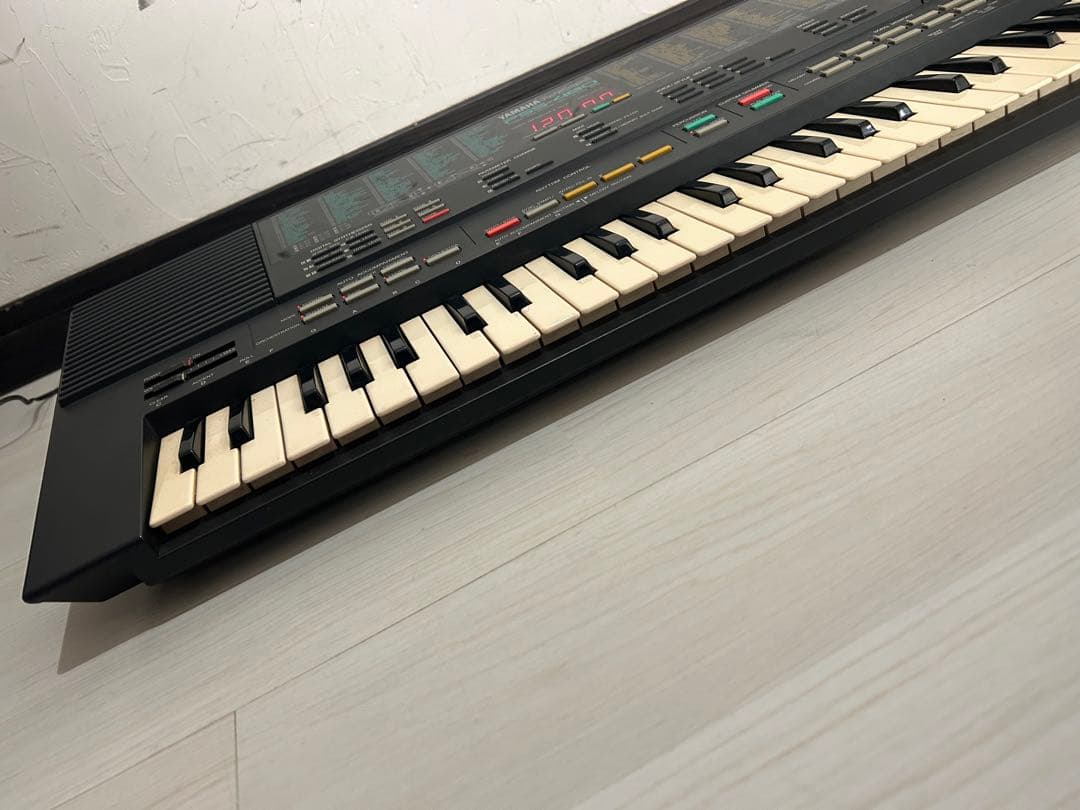 鍵盤楽器 YAMAHA PSS-480 Portasound