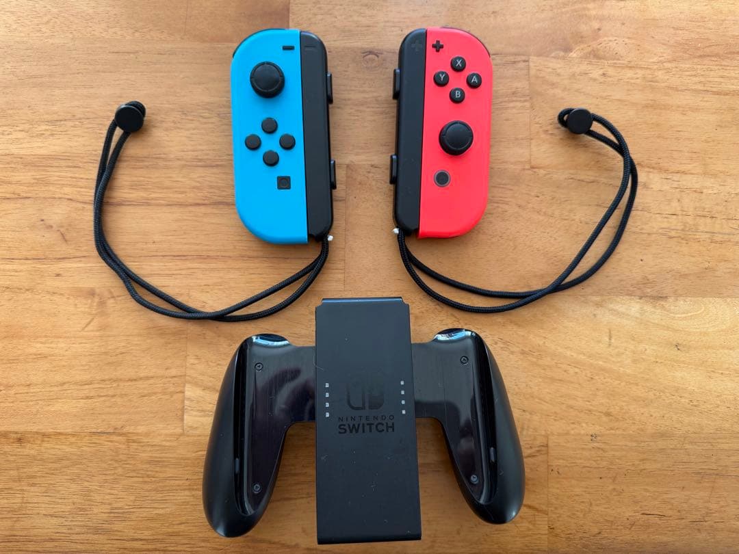 【付属品完備】Nintendo Switch (ネオンブルー/ネオンレッド)