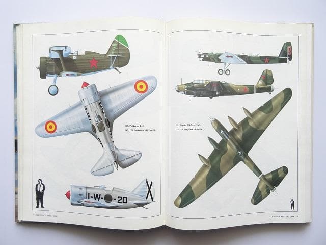洋書◆第二次世界大戦の軍用機資料集 本 空軍 飛行機 戦闘機 爆撃機