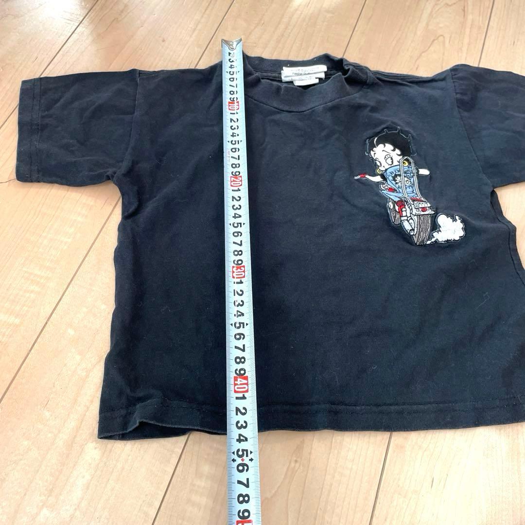 超美品　キャラクターTシャツとジーンズセット。6