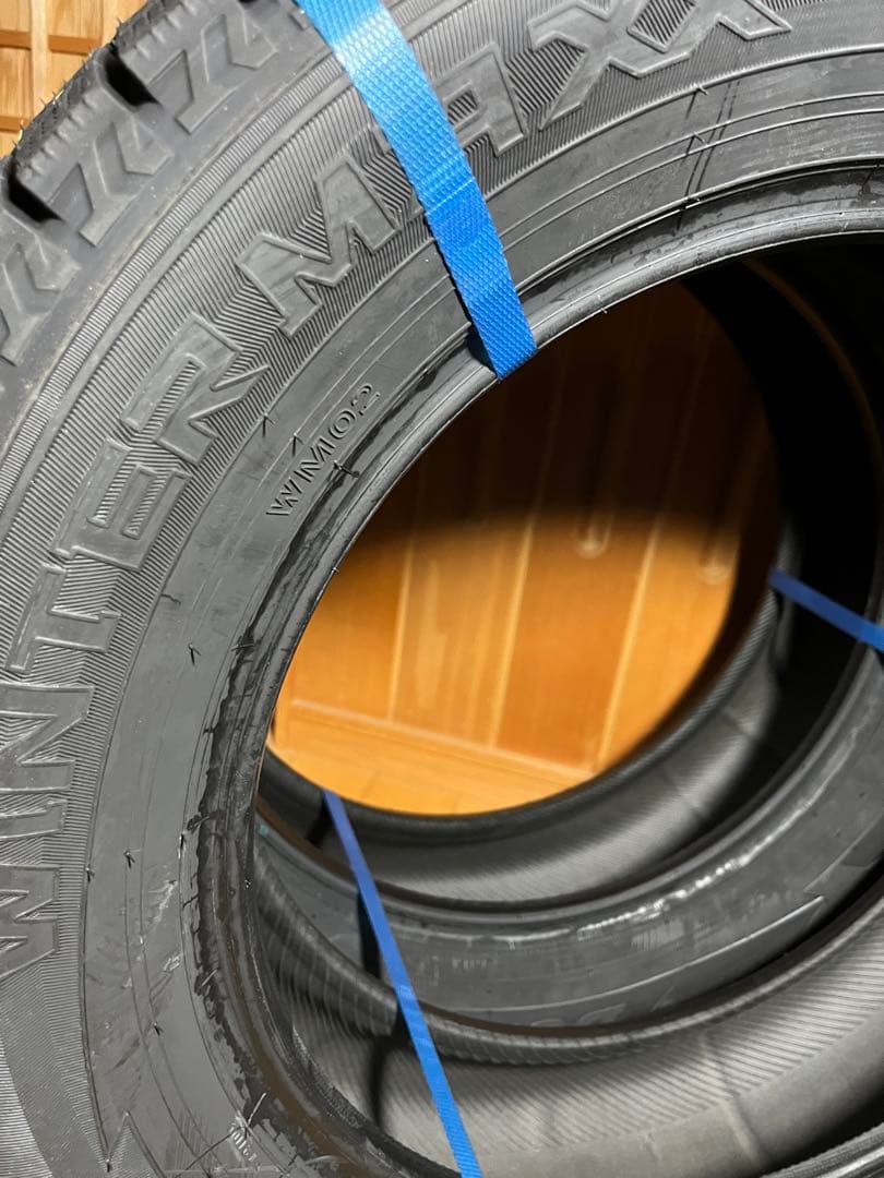 おしんDUNLOP WM02 225/60 R17 2本 新品スタッドレス