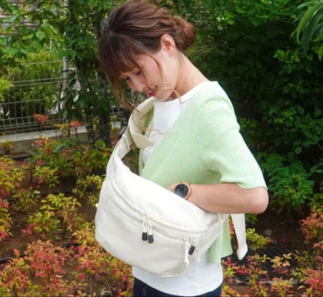 m*o様 値下げしました　Hug育バッグ DDicchoヒップシート　アイボリー