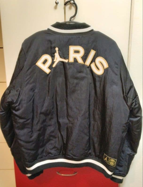り*た様 NIKE × PSG × JORDAN　スタジャン　パリサンジェルマン