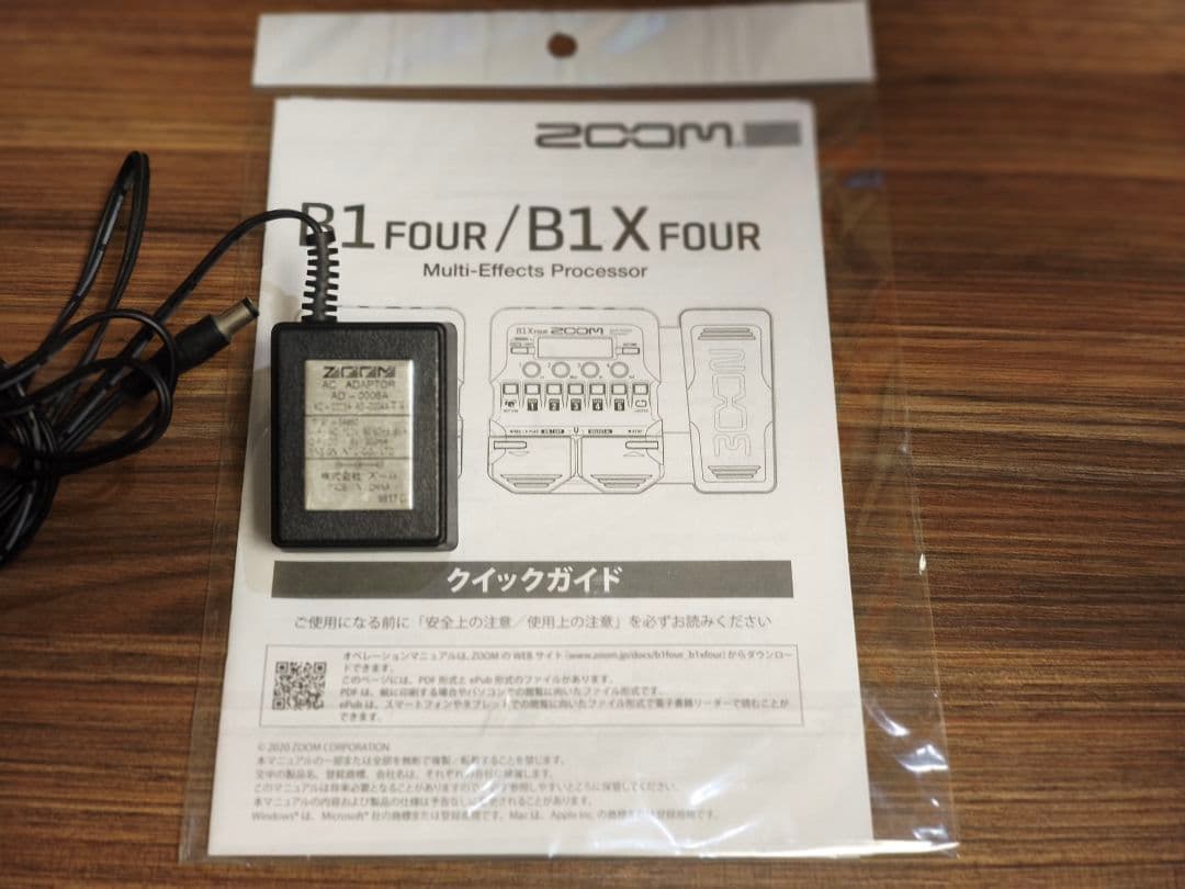 ZOOM B1X FOUR ベースエフェクター