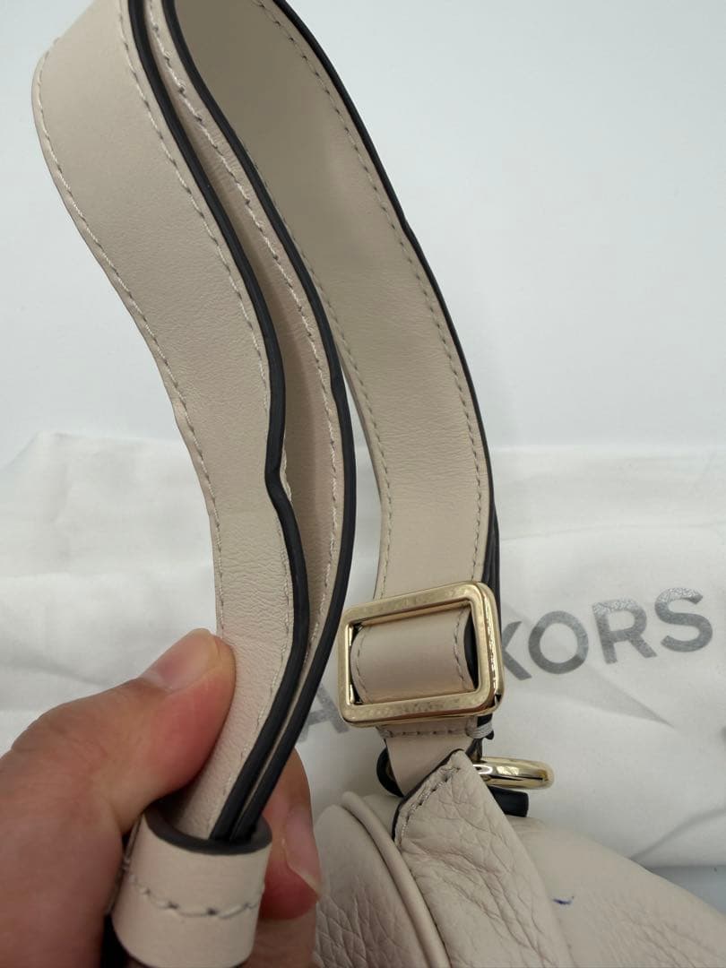 SALE‼️極美品‼️MICHAEL KORS レザーボディバッグ 2way保存袋付