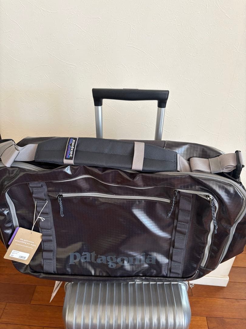 パタゴニアブラックホールMLC45L 色smolder blue