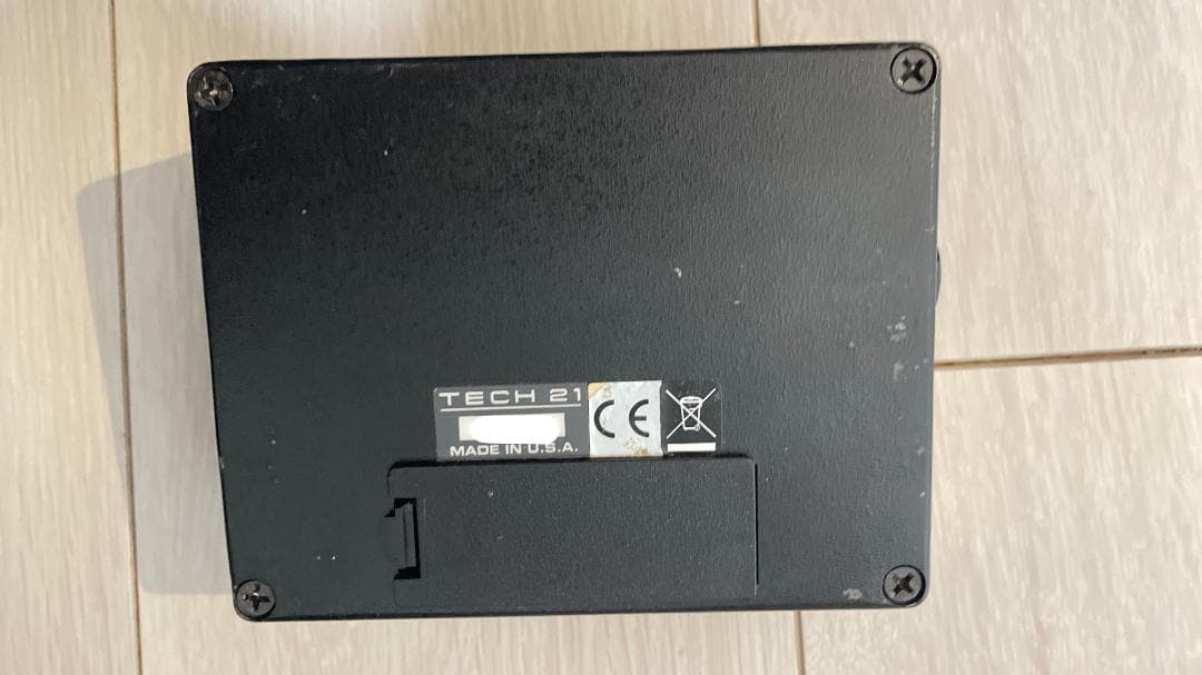 TECH 21 NYC SansAmp BASS D DI 初期型後期