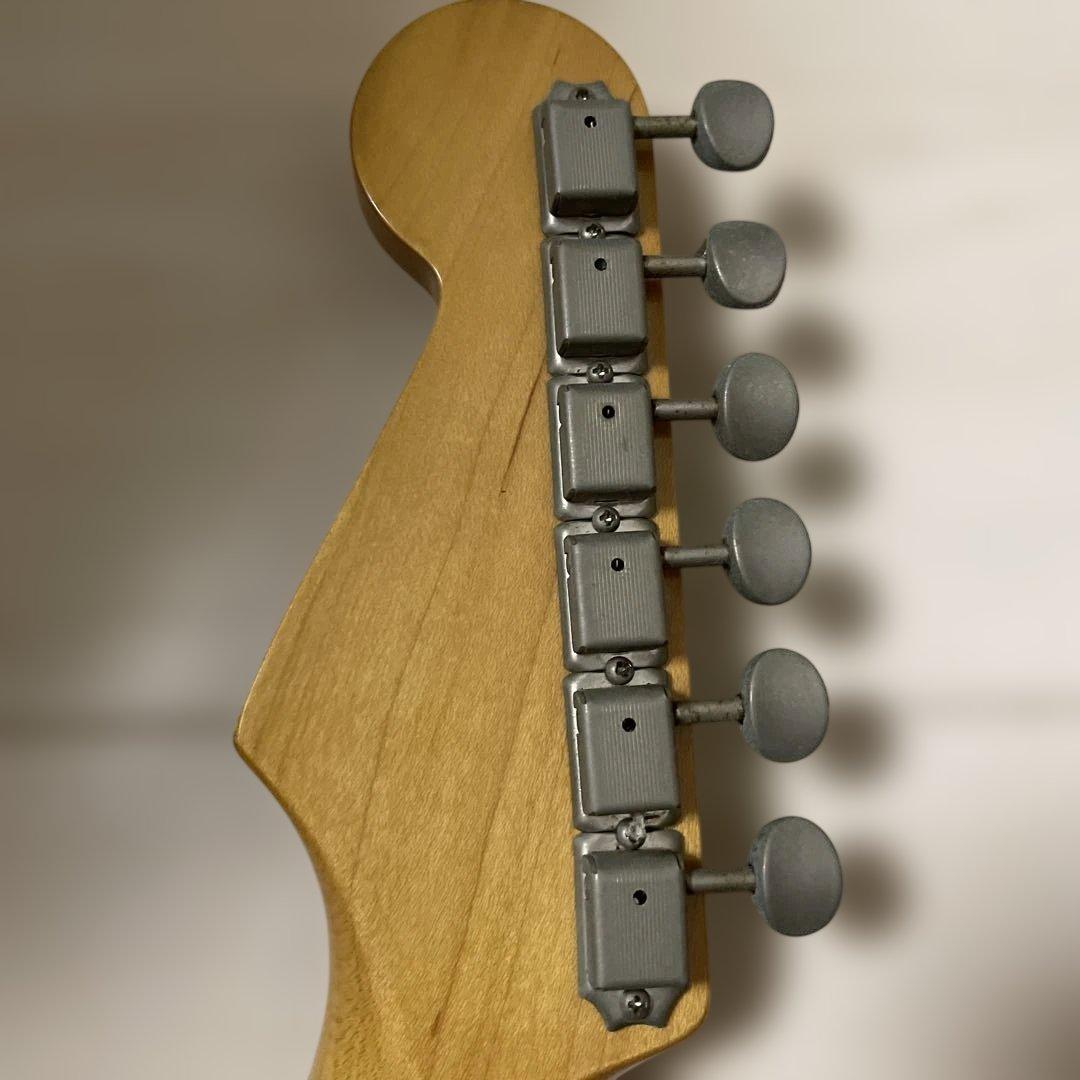 ネックリー様　Fender Japan Stratocaster ホワイト