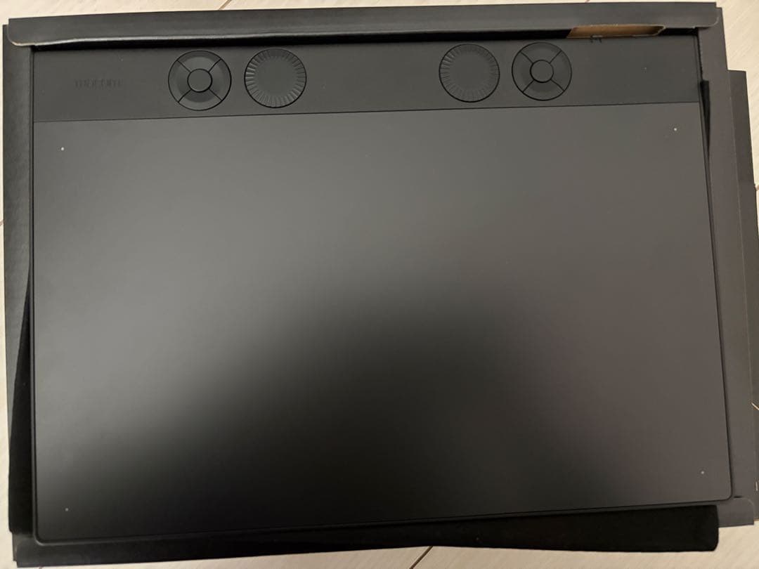※限定価格　Wacom Intuos pro medium