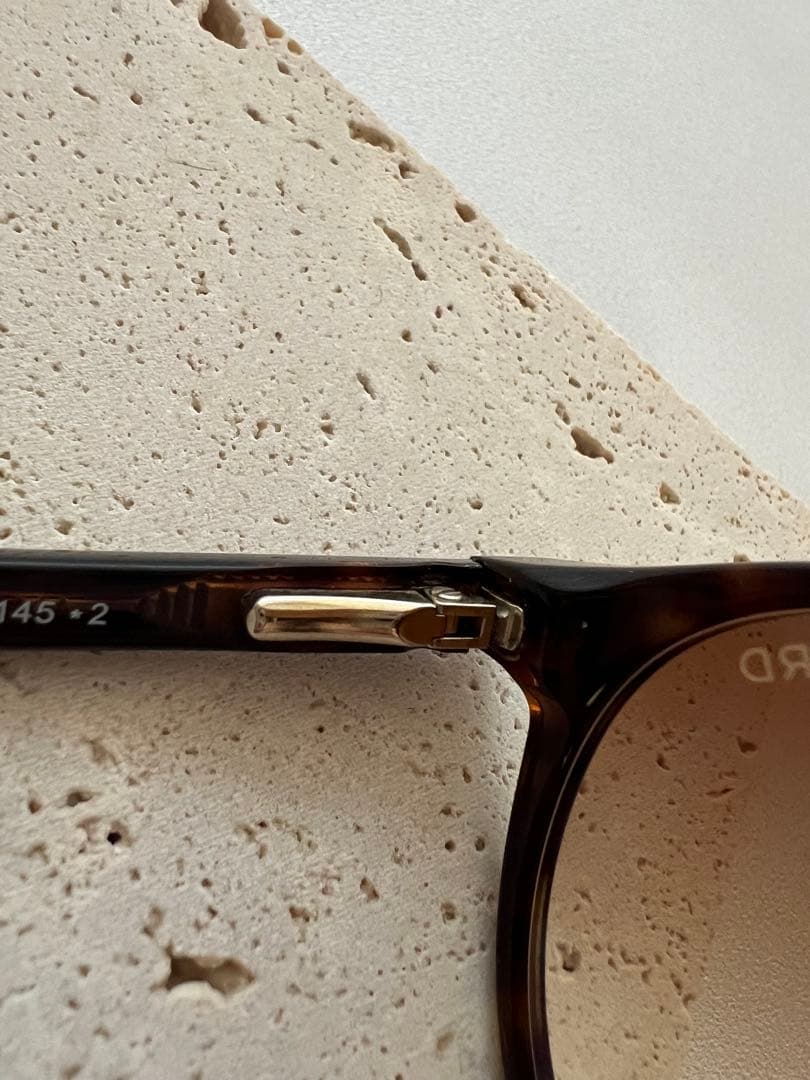 TOM FORD サングラス TF539 52F