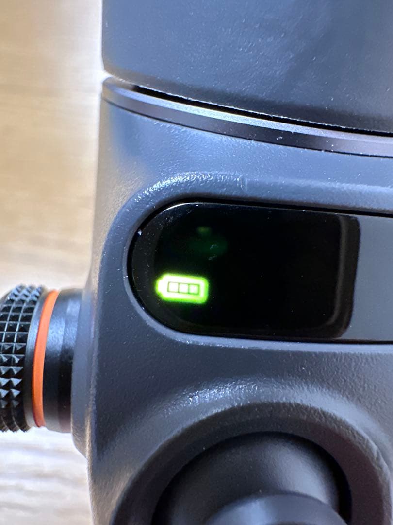 DJI Osmo Mobile 6 ジンバル　スマホ　スタビライザー