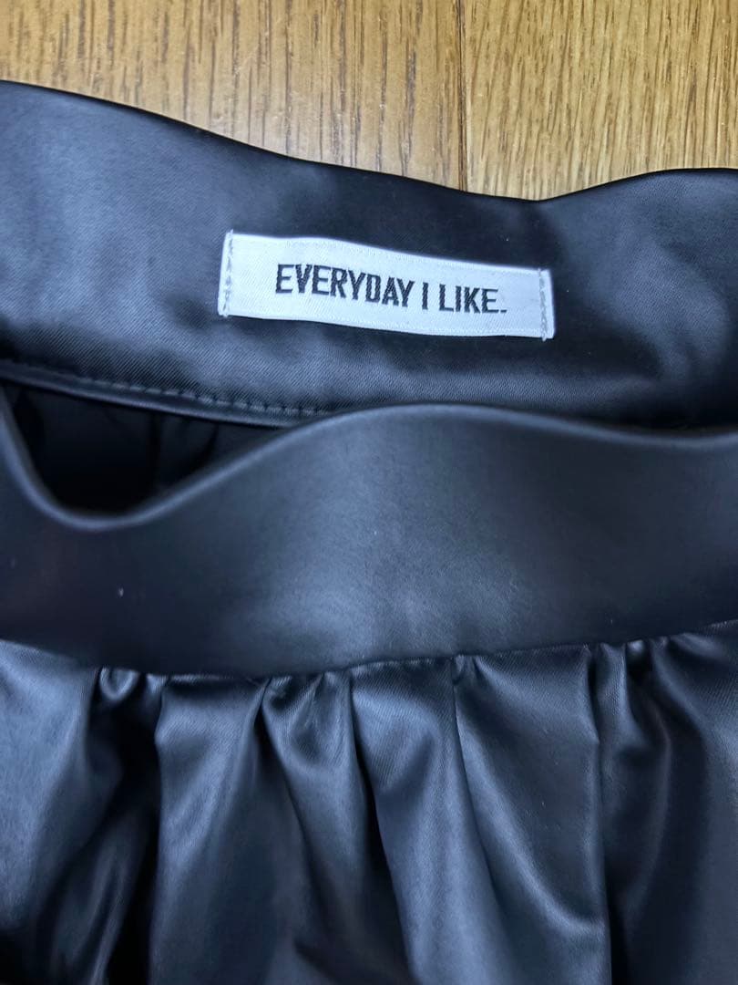 EVERYDAY I LIKE. New Dramatic スカート