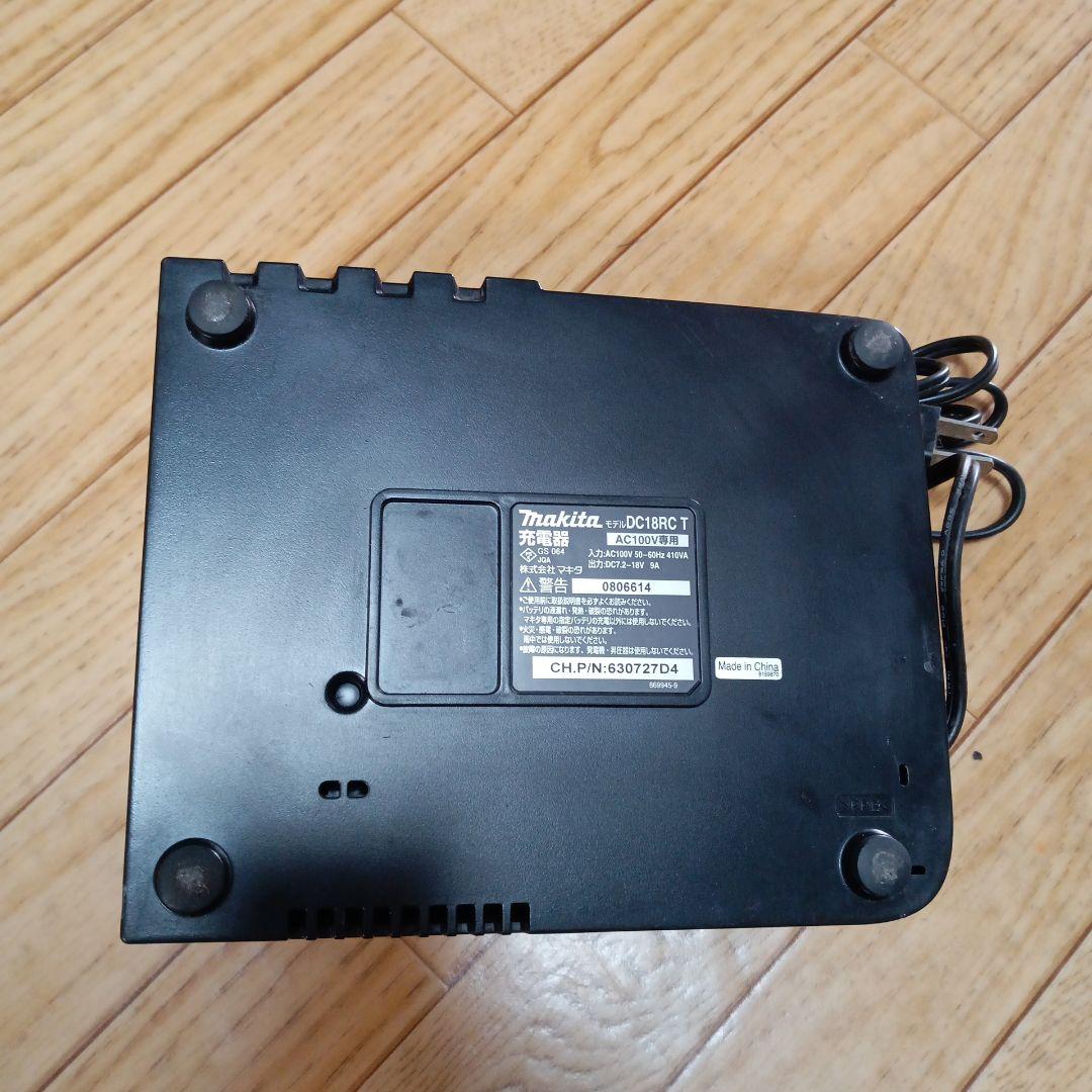 マキタ18V充電式クリーナ CL182FD 純正バッテリー、純正急速充電器付